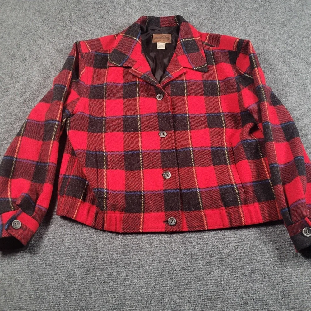 Pendleton Wool Buffalo Plaid Jacket Women's M Red Black Tartan Crop Made‎ USA